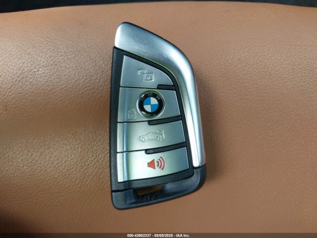 2021 BMW X5 5UXCR6C04M9E61674 Photo 10