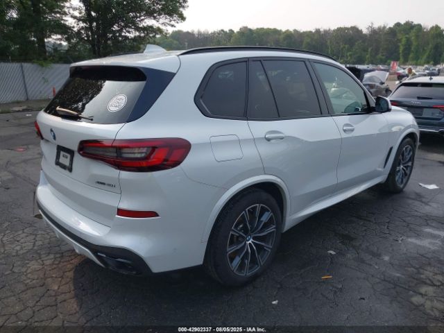 2021 BMW X5 5UXCR6C04M9E61674 Photo 3