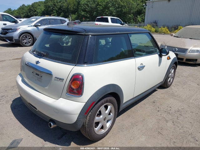 2009 MINI COOPER WMWMF33519TU70832 Photo 3
