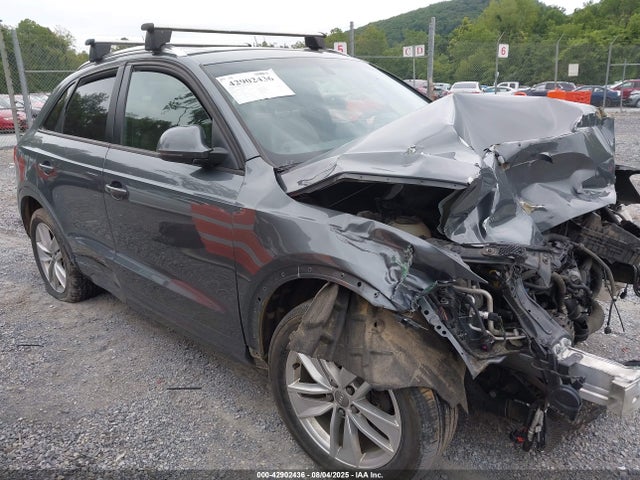 2017 AUDI Q3 WA1ECCFS2HR009372 Photo 0