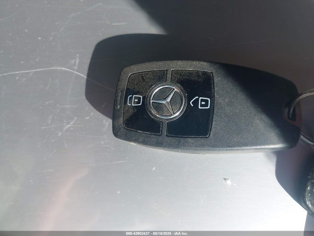 WDAPF4CD3KN058907 Mercedes-Benz om 642 with brake assist