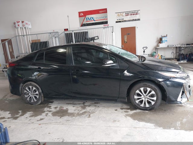 JTDKAMFP1N3217497 Toyota 2zr-fxe, 1nm+1sm