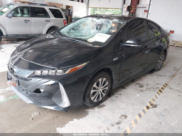 JTDKAMFP1N3217497 Toyota 2zr-fxe, 1nm+1sm
