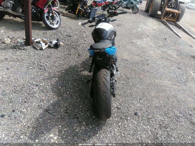 JS1EM11B6P7100597 Suzuki Fra1