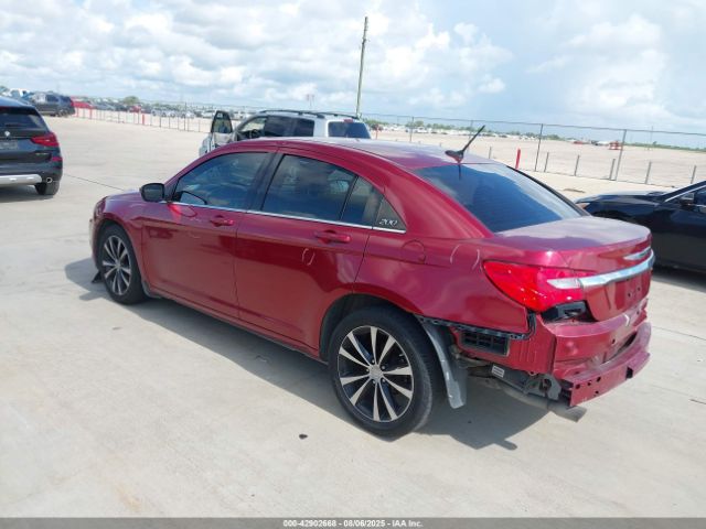 2011 CHRYSLER 200 1C3BC8FG7BN567299 Photo 2