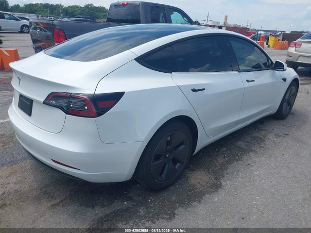 2023 TESLA MODEL 3 5YJ3E1EAXPF607251 Photo 3
