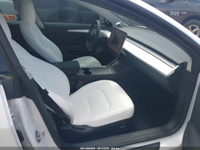 2023 TESLA MODEL 3 5YJ3E1EAXPF607251 Photo 4