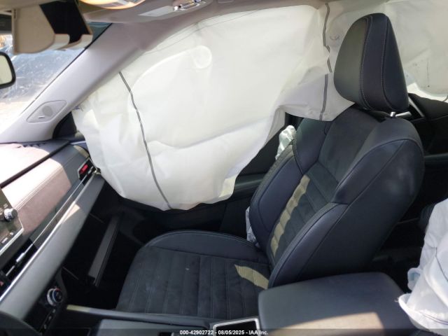 2023 MITSUBISHI OUTLANDER JA4J4UA81PZ048711 Photo 4