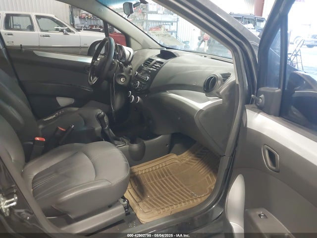 Chevrolet ll0 2015 KL8CA6S98FC804667 Image 5