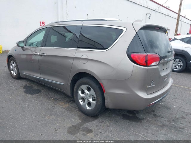 Chrysler Pacifica 2018 2C4RC1N79JR230475 Image 3