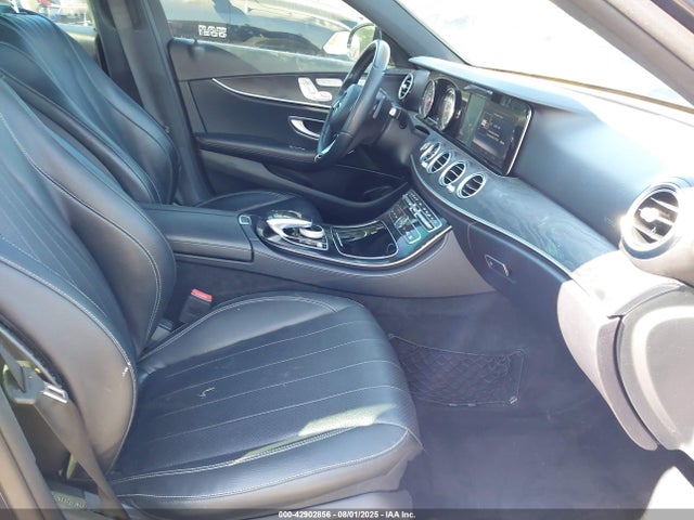 Продаж на аукціоні авто 2017 Mercedes-benz E 300 4matic, vin: WDDZF4KB2HA012027, номер лоту: 42902856