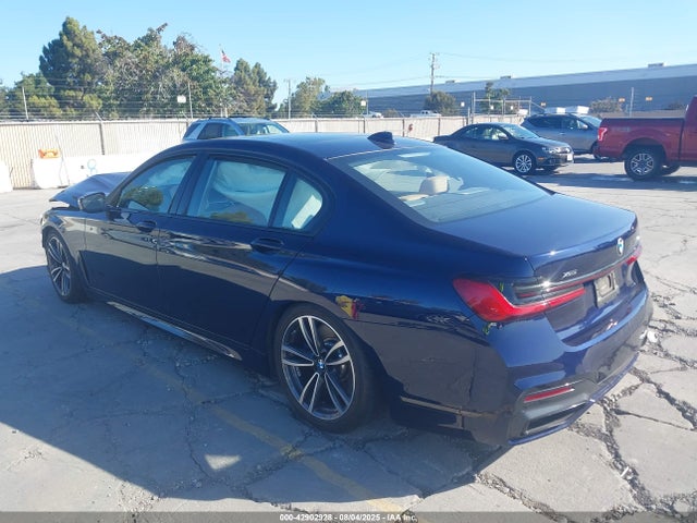 BMW 2020 2020 WBA7U2C08LCD37139 Image 3