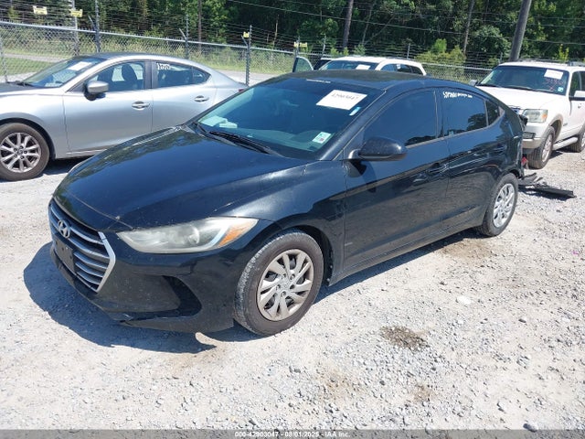 Hyundai 2017 2017 5NPD74LF8HH165751 Image 2