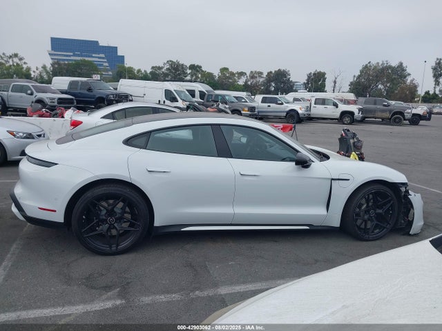 Porsche Taycan 2020 WP0AC2Y13LSA72410 Image 13