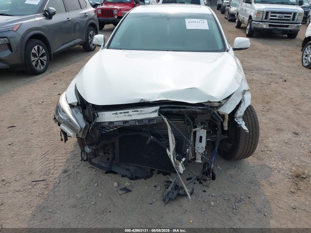 JN1EV7AR1HM839191 Infiniti Q50