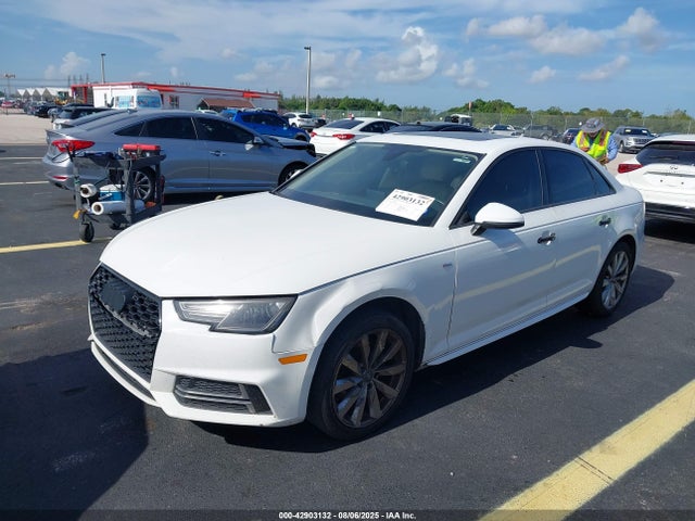 2018 AUDI A4 WAUKMAF4XJA037644 Photo 1
