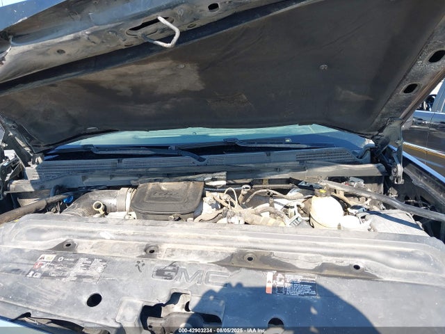 1GT12RE83GF142318 GMC lml - pti, duramax