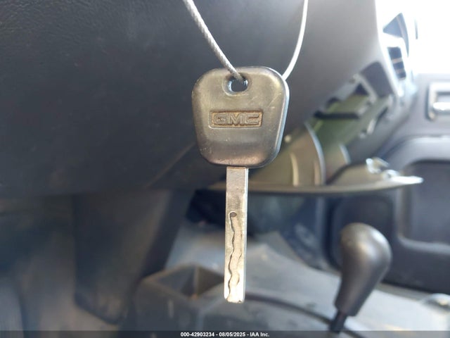 1GT12RE83GF142318 GMC lml - pti, duramax