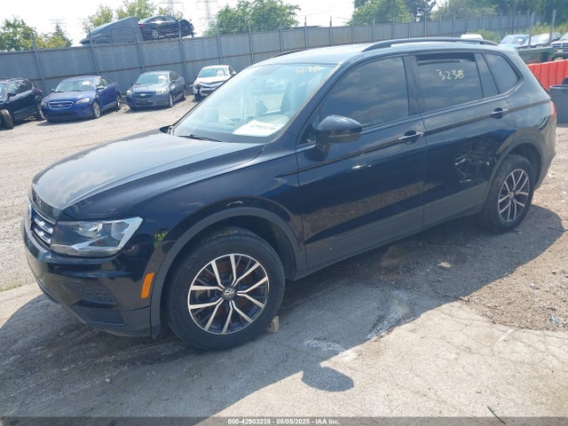 Volkswagen Tiguan 2021 3VV0B7AX7MM044483 Image 2
