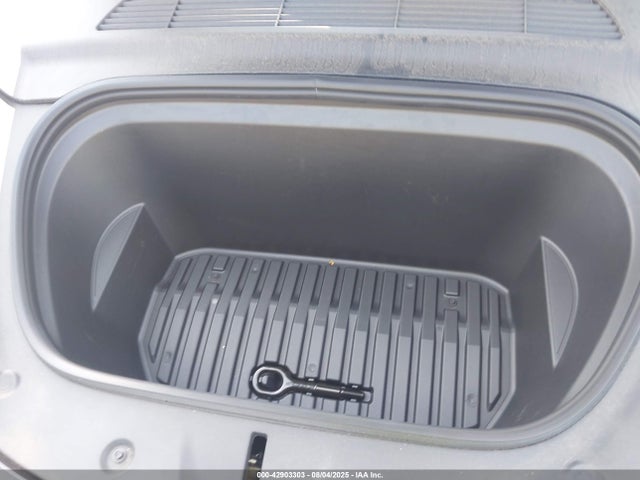 2023 TESLA MODEL Y 7SAYGAEE4PF940258 Photo 9