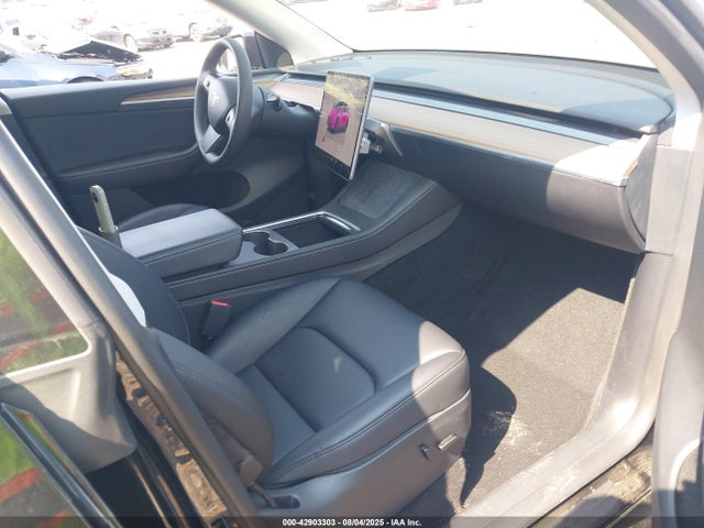 2023 TESLA MODEL Y 7SAYGAEE4PF940258 Photo 4