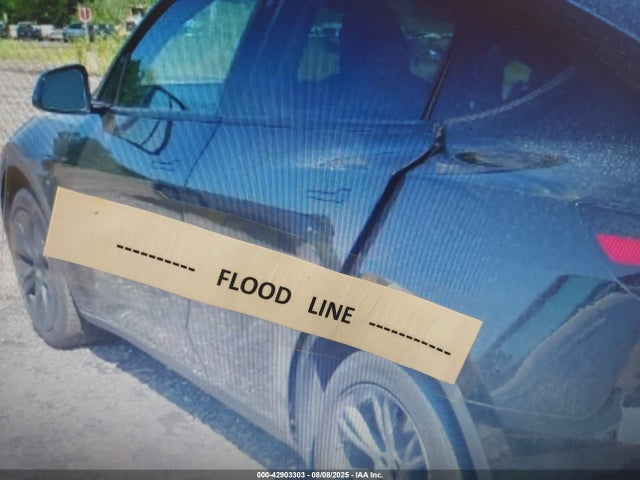 2023 TESLA MODEL Y 7SAYGAEE4PF940258 Photo 5