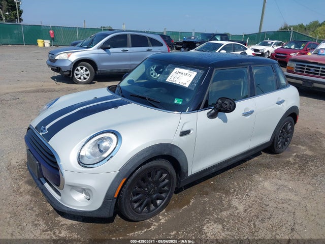WMWXU1C50J2F81148 Mini 2018