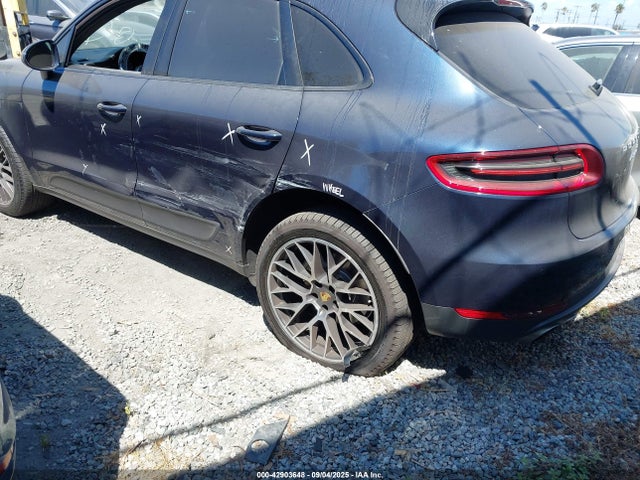 Porsche Macan 2018 WP1AB2A59JLB35061 Image 3
