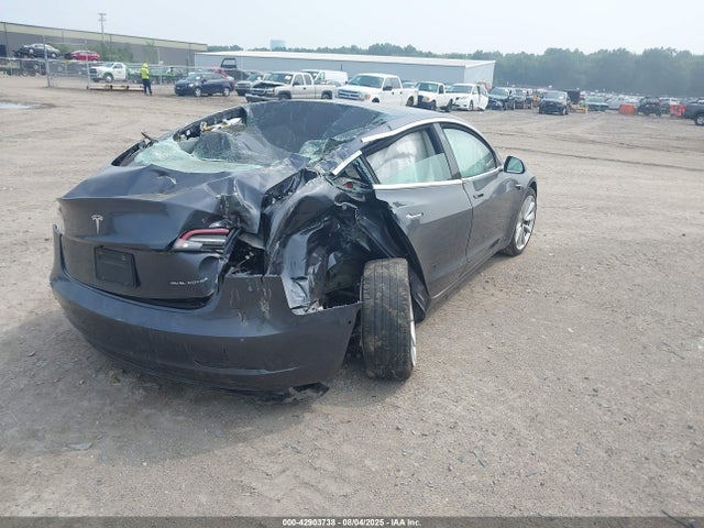2018 TESLA MODEL 3 5YJ3E1EB9JF187059 Photo 3