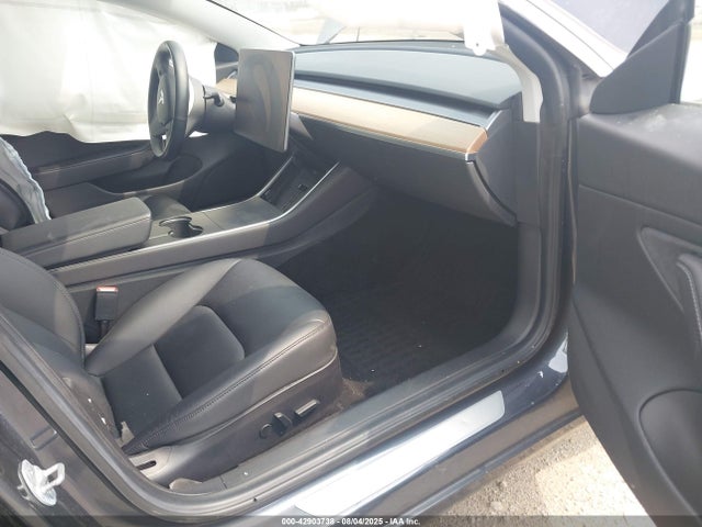 2018 TESLA MODEL 3 5YJ3E1EB9JF187059 Photo 4