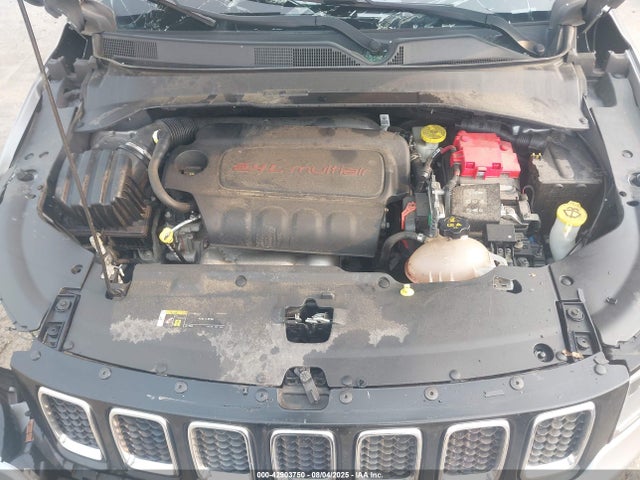 3C4NJDBB0KT827673 Jeep 2019