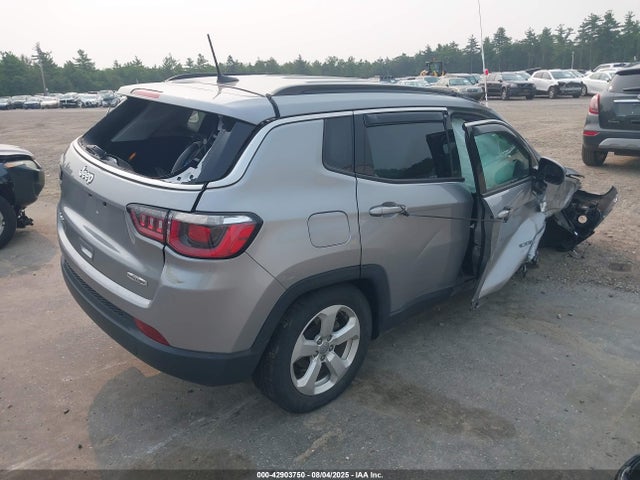 3C4NJDBB0KT827673 Jeep 2019