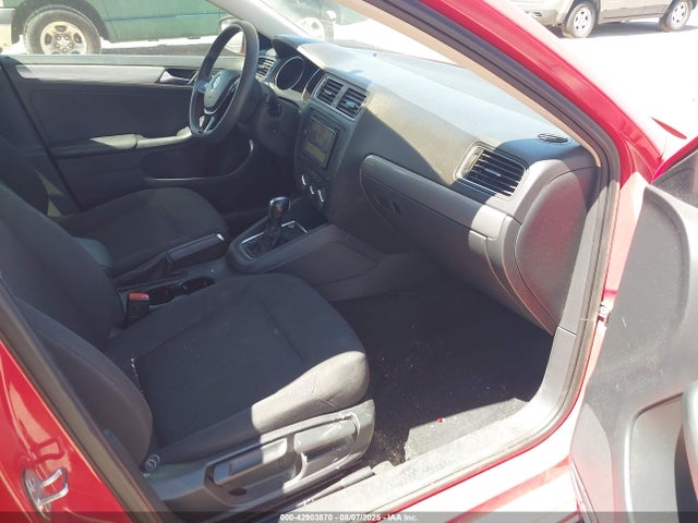3VWD17AJ2FM256612 Volkswagen 1.8t