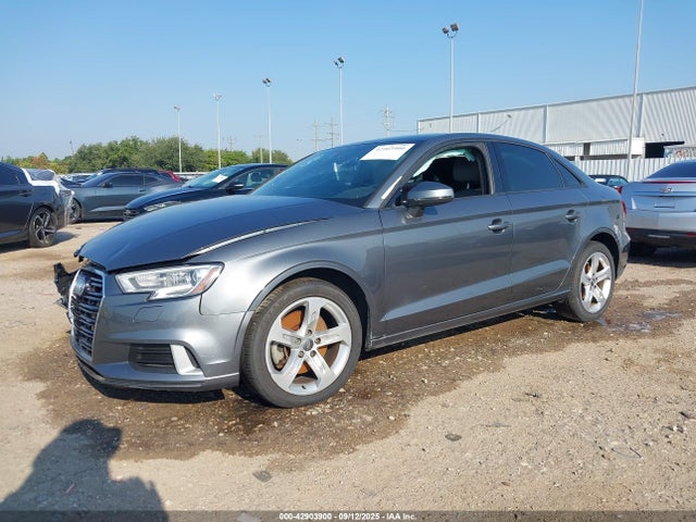 2017 AUDI A3 WAUAUGFF2H1072799 Photo 1