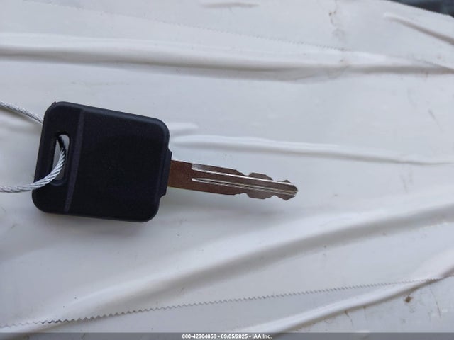 Nissan 2017 2017 1N6DD0CW8HN732491 Image 11