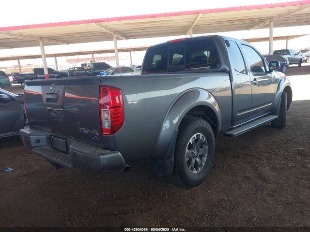 Nissan 2017 2017 1N6DD0CW8HN732491 Image 4