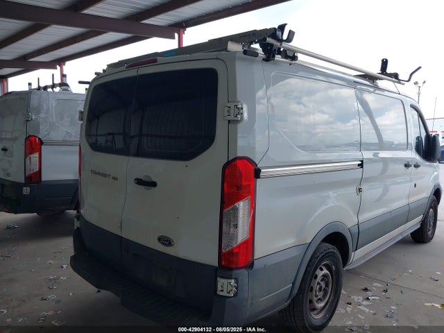 Ford 2018 2018 1FTYE1YM2JKA52866 Image 4