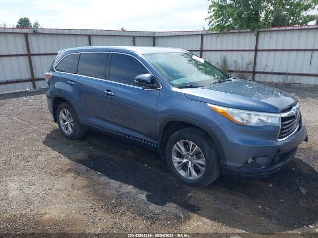 Toyota 2gr-fe 2015 5TDJKRFHXFS186961 Image 1