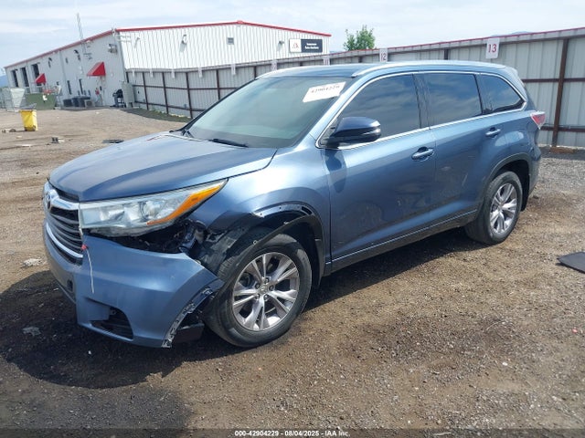 Toyota 2gr-fe 2015 5TDJKRFHXFS186961 Image 2