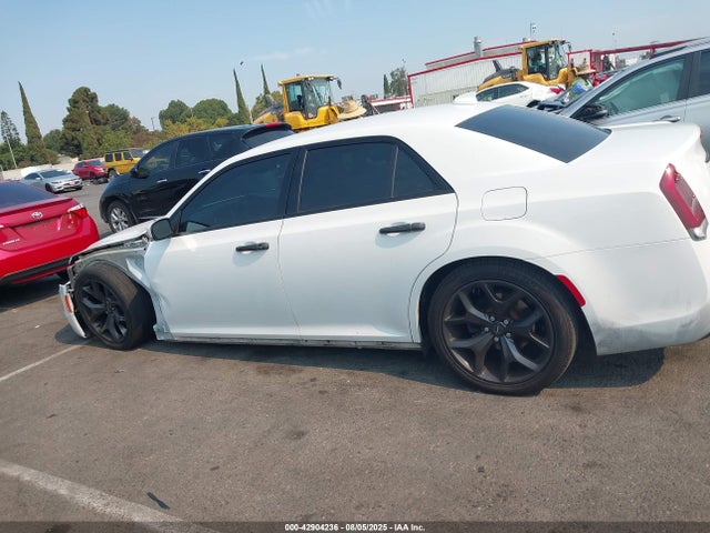Chrysler 300 2021 2C3CCABG9MH520238 Image 15