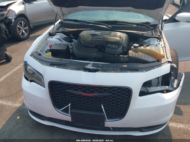 Chrysler 300 2021 2C3CCABG9MH520238 Image 6
