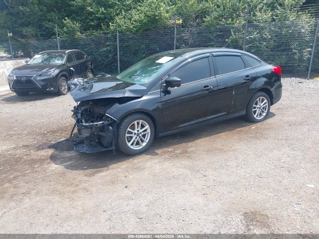 Ford Focus 2016 1FADP3F28GL341300 Image 2