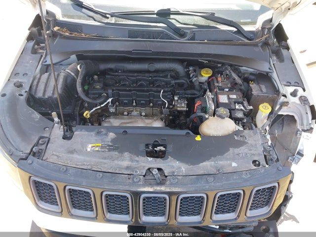 3C4NJDDB3JT465527 Jeep Compass