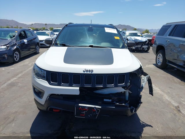 3C4NJDDB3JT465527 Jeep Compass