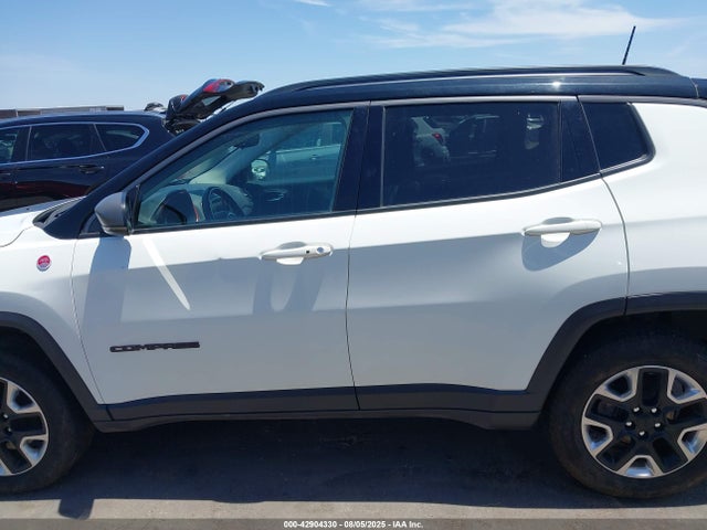 3C4NJDDB3JT465527 Jeep Compass