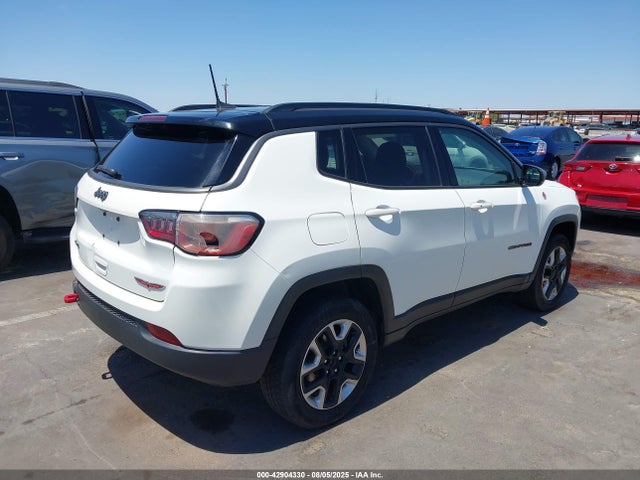 3C4NJDDB3JT465527 Jeep Compass