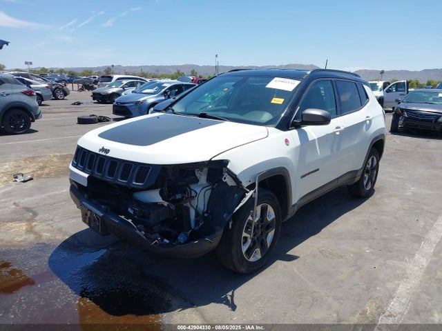 3C4NJDDB3JT465527 Jeep Compass