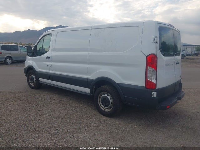 Ford 2018 2018 1FTYE1YM8JKB52213 Image 3