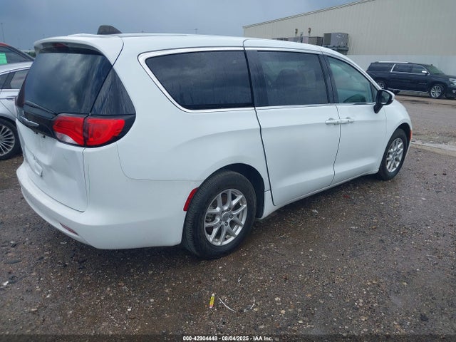 2023 CHRYSLER VOYAGER 2C4RC1CG8PR525904 Photo 3