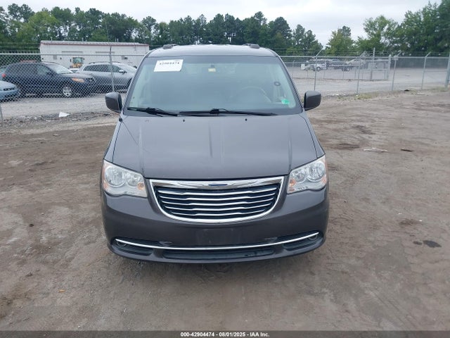 2C4RC1BG7GR185579 Chrysler Town and Country